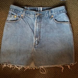 Levi light wash jean skirt